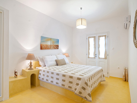 Διαμέρισμα με θέα στην πισίνα