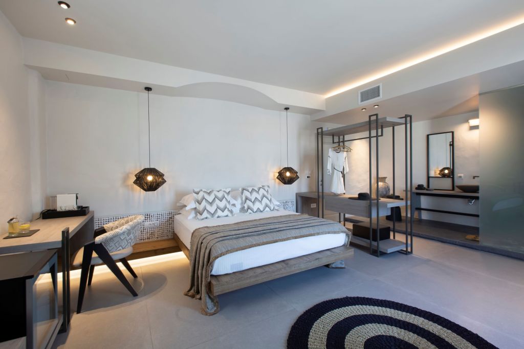 Prestige Suite με εξωτερικό υδρομασάζ